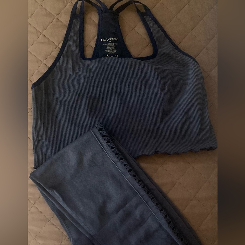 2peice active leggings and crop top.